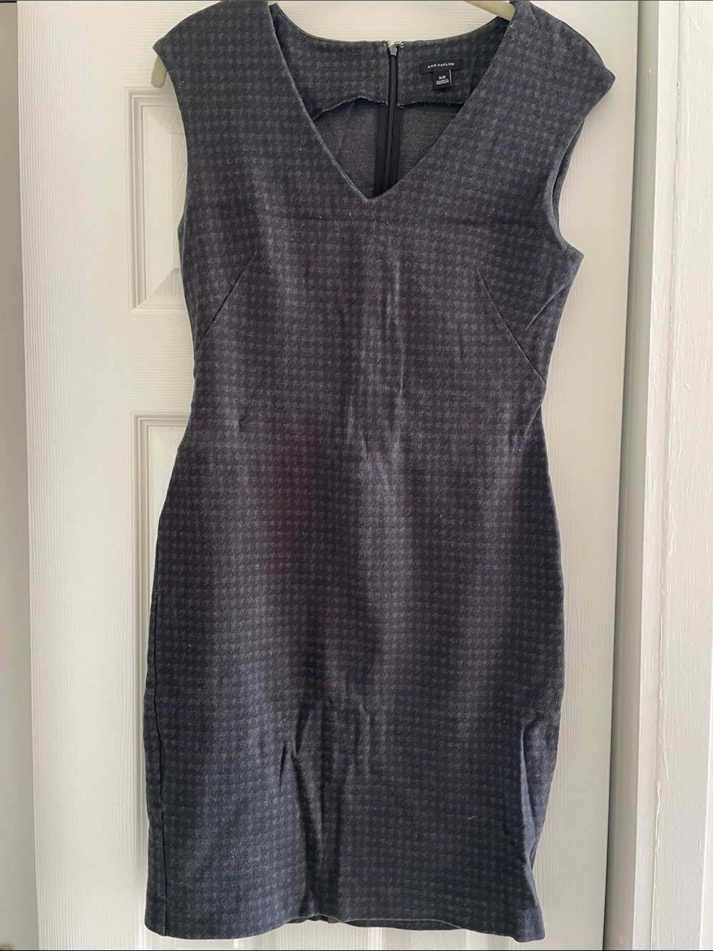 Ann Taylor houndstooth dress